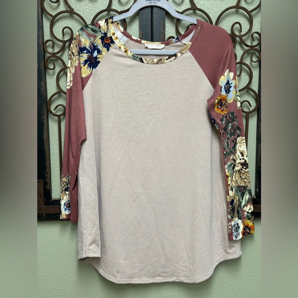 Modern Soul pink top with flowered long sleeves